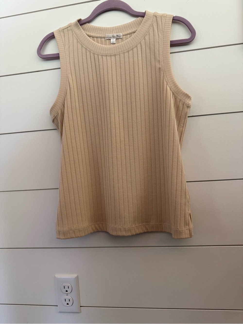 nine britton Ribbed Tank Top in Beige